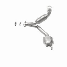 Load image into Gallery viewer, MagnaFlow Direct Fit Catalytic Converter 01-02 Mitsu Montero 3.5L