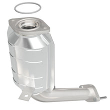 Load image into Gallery viewer, MagnaFlow Direct Fit Catalytic Converter 05-07 Ford Freestyle 3.0L