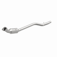 Load image into Gallery viewer, MagnaFlow DF Catalytic Conv 05-07 Chrysler 300 P/S / 06-07 Dodge Charger P/S / 05-07 Magnum P/S
