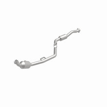 Load image into Gallery viewer, MagnaFlow Direct Fit Catalytic Converter OEM 2007 Mercedes-Benz E350 Underbody - 67.5in Length