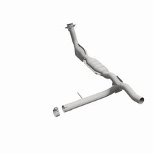 Load image into Gallery viewer, MagnaFlow Direct Fit Catalytic Converter 2005 Ford F150 V8