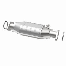 Load image into Gallery viewer, MagnaFlow Direct Fit Catalytic Converter Toyota 75 86