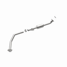 Load image into Gallery viewer, MagnaFlow Direct Fit Catalytic Converter OEM 2001-2004 Toyota Sequoia Underbody