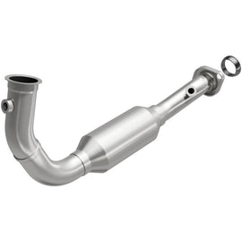 MagnaFlow Direct Fit Catalytic Converter OEM 2004 Jeep Liberty Underbody
