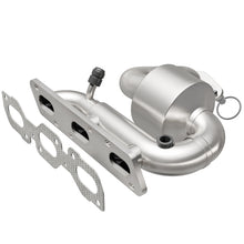 Load image into Gallery viewer, MagnaFlow Direct Fit Catalytic Converter 00-03 Ford Taurus 3.0L