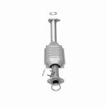 Load image into Gallery viewer, MagnaFlow Direct Fit Catalytic Converter 00-02 Toyota Tundra 4.7L
