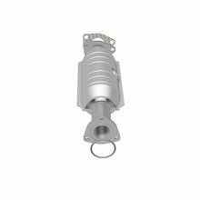 Load image into Gallery viewer, MagnaFlow Direct Fit Catalytic Converter 03-04 Honda Pilot 3.5L OEM