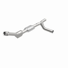 Load image into Gallery viewer, MagnaFlow Direct Fit Catalytic Converter 00-04 Ford E150 4.6L Passenger Side