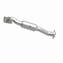 Load image into Gallery viewer, MagnaFlow Direct Fit Catalytic Converter 15-19 Ram 1500 3.6L OEM Grade Fed/EPA Compliant Manifold