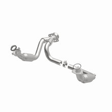 Load image into Gallery viewer, MagnaFlow Direct Fit Catalytic Converter 2007-2008 Cadillac Escalade 6.2L