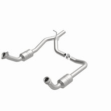 Load image into Gallery viewer, MagnaFlow Direct Fit Catalytic Converter 2009-2014 E-150 4.6 L Underbody