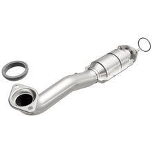 Load image into Gallery viewer, MagnaFlow Direct Fit Catalytic Converter 10-11 Honda CR-V 2.4L