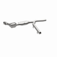 Load image into Gallery viewer, MagnaFlow Direct Fit Catalytic Converter 01 Ford F-150 4.2L
