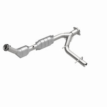 Load image into Gallery viewer, MagnaFlow Direct Fit Catalytic Converter 03-04 Exped Passenger Side 4.6L