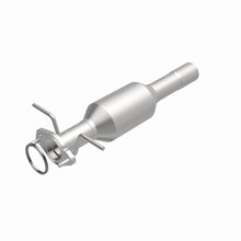 Load image into Gallery viewer, MagnaFlow Direct Fit Catalytic Converter 06 Focus ZX3 2.0/2.3L