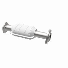 Load image into Gallery viewer, MagnaFlow Direct Fit Catalytic Converter 00-01 Cherokee 4L rr OEM