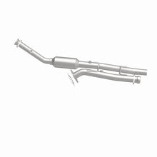 Load image into Gallery viewer, MagnaFlow Direct Fit Catalytic Converter 1997-2000 Ford Explorer 4.0