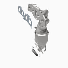 Load image into Gallery viewer, MagnaFlow Direct Fit Catalytic Converter 02-06 Sentra 2.5L OEM