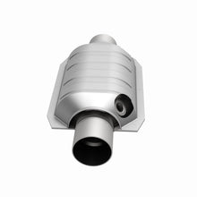 Load image into Gallery viewer, MagnaFlow Universal Catalytic Converter 3 W/Dual O2 Boss