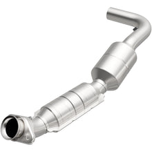 Load image into Gallery viewer, MagnaFlow Direct Fit Catalytic Converter 05-07 Ford E150 4.6L Driver Side