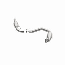 Load image into Gallery viewer, MagnaFlow Direct Fit Catalytic Converter 03-09 GM 2500/3500 Driver Side