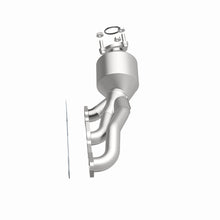Load image into Gallery viewer, MagnaFlow Direct Fit Catalytic Converter 01-04 Nissan Frontier Passenger Side Manifold