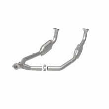 Load image into Gallery viewer, MagnaFlow Direct Fit Catalytic Converter OEM 2003 Land Rover Discovery Underbody
