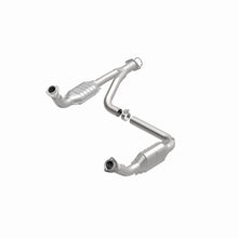 Load image into Gallery viewer, MagnaFlow DF Cat Conv 07-09 Chevrolet/GMC Silverado/Sierra 2500 HD 6.0L Y-Pipe Assy excludes Classic