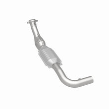 Load image into Gallery viewer, MagnaFlow Direct Fit Catalytic Converter 97-98 Expedition-Navigator
