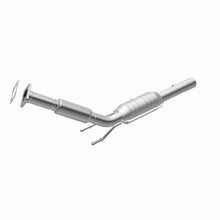 Load image into Gallery viewer, MagnaFlow Direct Fit Catalytic Converter 06-08 Volkswagen Jetta/Rabbit 2.5L (49 State)