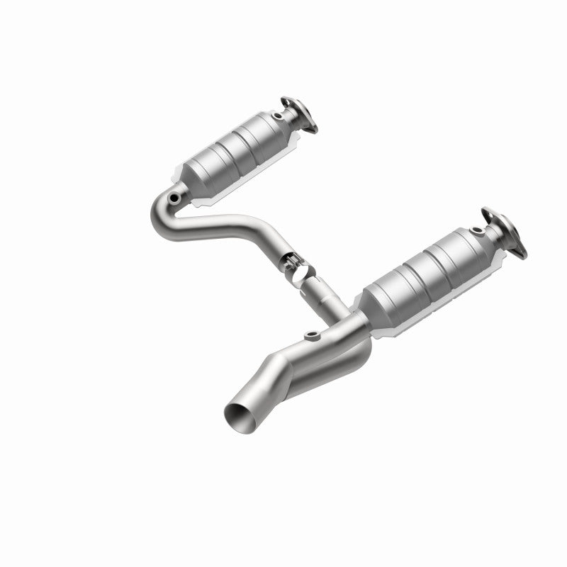 MagnaFlow Direct Fit Catalytic Converter RAIDER- 2006 8 4.7L OEM