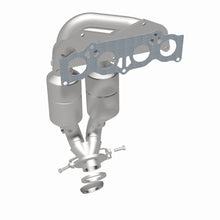 Load image into Gallery viewer, MagnaFlow Direct Fit Catalytic Converter 01-03 Toyota RAV4 2.0L