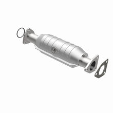 Load image into Gallery viewer, MagnaFlow Direct Fit Catalytic Converter 03-04 Honda Pilot 3.5L OEM