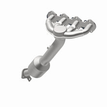 Load image into Gallery viewer, MagnaFlow Direct Fit Catalytic Converter 03-04 Mercedes-Benz C230 1.8L (CA Emissions)