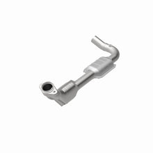 Load image into Gallery viewer, MagnaFlow Direct Fit Catalytic Converter 00-04 Ford E150 4.6L D/S