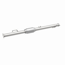 Load image into Gallery viewer, MagnaFlow Direct Fit Catalytic Converter 00-04 Tundra 3.4L rear OEM