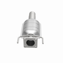 Load image into Gallery viewer, MagnaFlow Direct Fit Catalytic Converter Gm