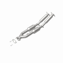 Load image into Gallery viewer, MagnaFlow Direct Fit Catalytic Converter 99-01 Volvo S80 2.8L
