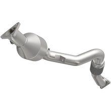 Load image into Gallery viewer, MagnaFlow Direct Fit Catalytic Converter 2007-2010 Q7 V6 3.6 OEM Underbody