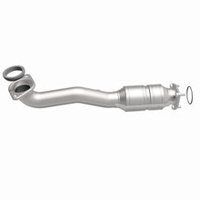 Load image into Gallery viewer, MagnaFlow Direct Fit Catalytic Converter 10-11 Honda CR-V 2.4L