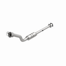 Load image into Gallery viewer, MagnaFlow Direct Fit Catalytic Converter 98-01 GM MidSize 3.1L