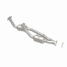 Load image into Gallery viewer, MagnaFlow Direct Fit Catalytic Converter 98 Ford Windstar 3.8L Assm