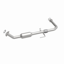 Load image into Gallery viewer, MagnaFlow Direct Fit Catalytic Converter OEM 2003-2004 Toyota Tundra Underbody - 47.125in Length