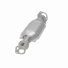 Load image into Gallery viewer, MagnaFlow Direct Fit Catalytic Converter 05-10 Kia Sportage 2.7L