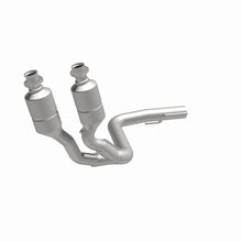 Load image into Gallery viewer, MagnaFlow Direct Fit Catalytic Converter 99-00 Grand Cherokee 4.0L