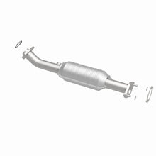 Load image into Gallery viewer, MagnaFlow Direct Fit Catalytic Converter 98-00 Niss Pathfinder 3.3L