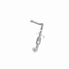Load image into Gallery viewer, MagnaFlow Direct Fit Catalytic Converter OEM 2001-2004 Toyota Sequoia Underbody