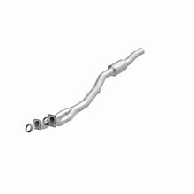 Load image into Gallery viewer, MagnaFlow Direct Fit Catalytic Converter 97-98 BMW 540I / 97-98 740I / 96-98 740IL 4.4L D/S