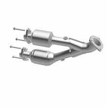 Load image into Gallery viewer, MagnaFlow Direct Fit Catalytic Converter 00-01 Cherokee 4L frt OEM