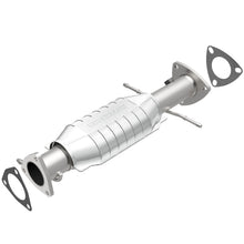 Load image into Gallery viewer, MagnaFlow Direct Fit Catalytic Converter 96-99 S10/Sanoma 4WD 4.3L